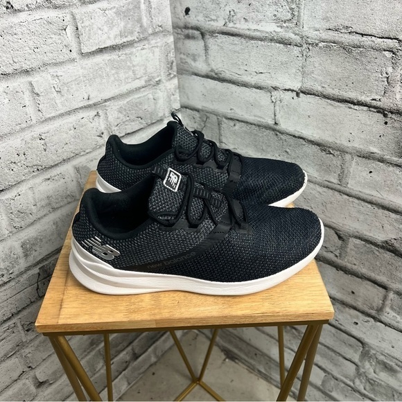 New Balance District One V1 Running Shoes - Picture 3 of 9